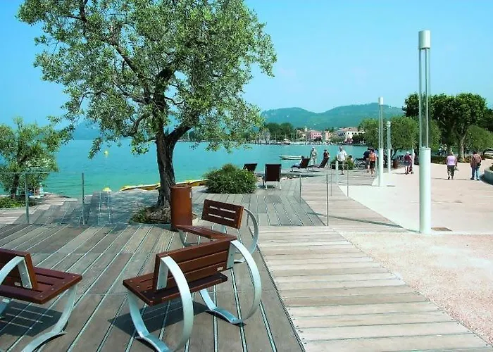 San Zeno - Vicino Centro,lago Parcheggio * 바르돌리노