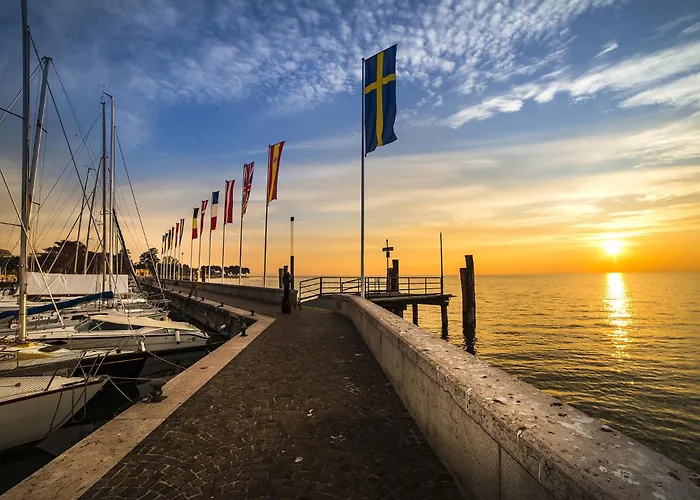 San Zeno - Vicino Centro,lago Parcheggio *