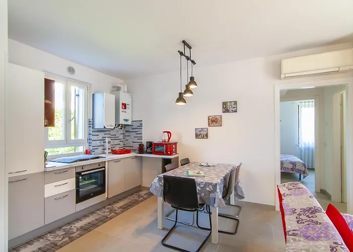 아파트 San Zeno - Vicino Centro,lago Parcheggio