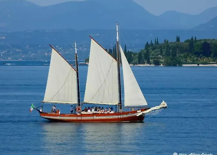San Zeno - Vicino Centro,lago Parcheggio 바르돌리노